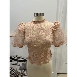 Lace detail top
